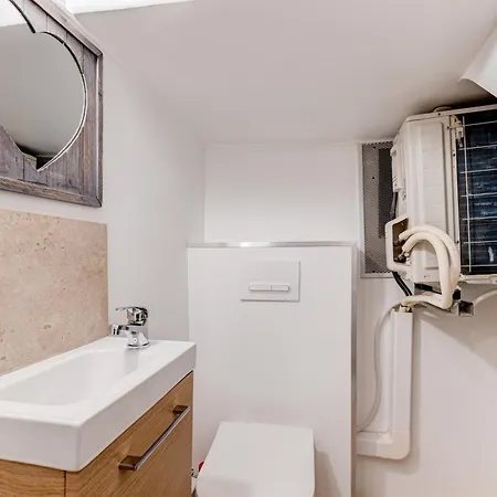 Vieille - 5 Pers, Ac, Wifi ニース